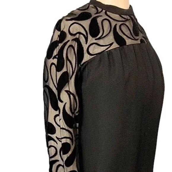 1960s Vintage Black Cocktail Dress With Illusion Top & Black Paisley Designs LBD - Picture 6 of 11